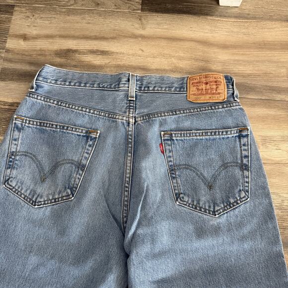 Vintage Levi’s 550 Relaxed Fit Jeans Men’s 34x32 Made in Colombia Light Wash - Picture 7 of 8